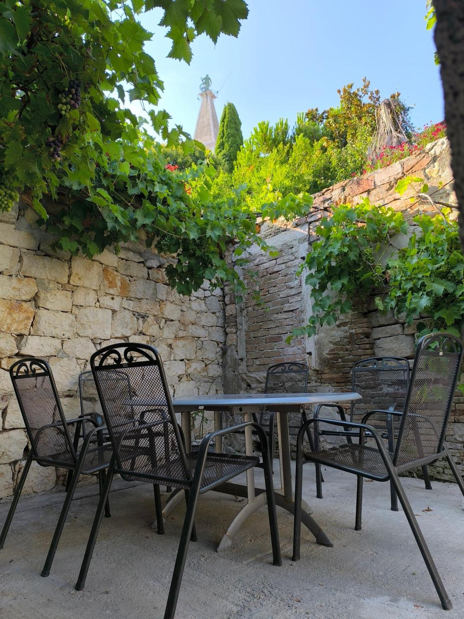 Casa Di Marko 105 M2 Garden Apartment Rovinj Exterior photo